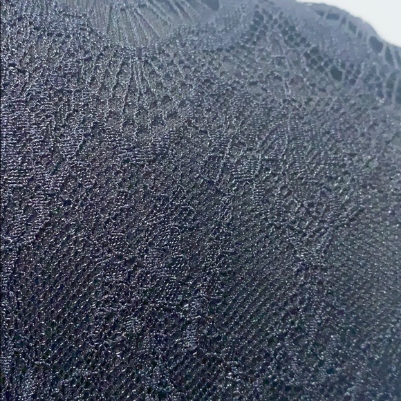 Beautiful black classy dress with open back - Picture 6 of 9